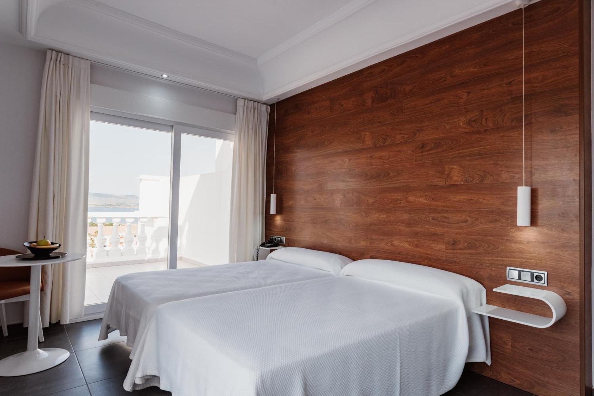 Hotel Los Delfines Λα Μάνγκα Δελ Μαρ Μενόρ Εξωτερικό φωτογραφία